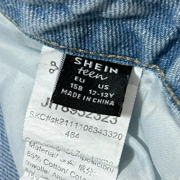 ❥𝗦𝗛𝗘𝗜𝗡: Teen Girls Ripped Raw Hem Denim Shorts - Picture 6 of 7